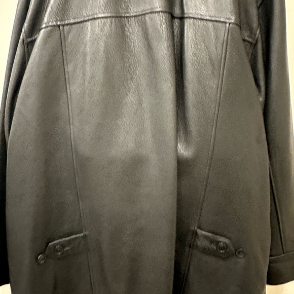 Danier Genuine Leather Jacket - Picture 6 of 16